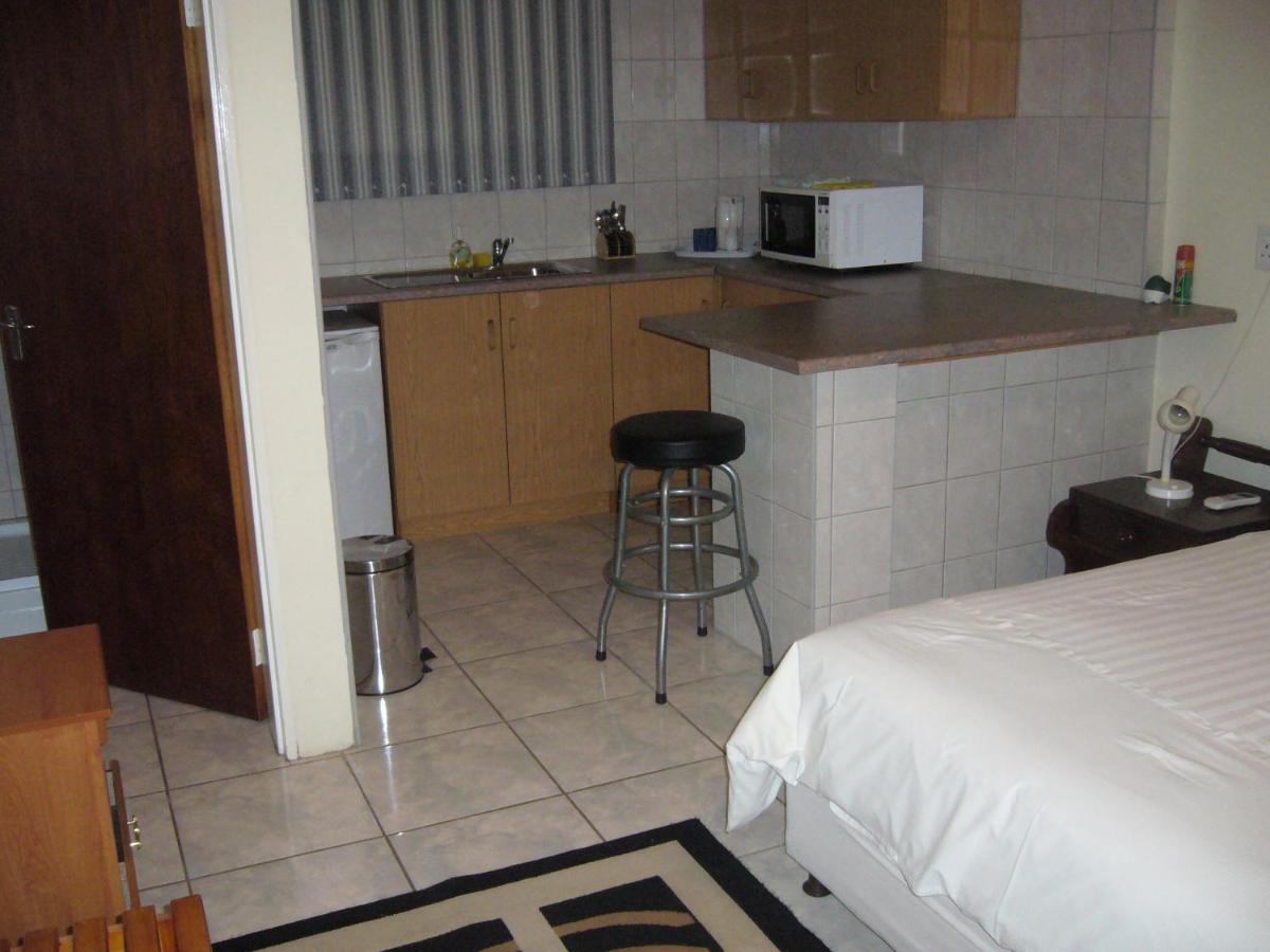 Affinity Guesthouse Upington Buitenkant foto